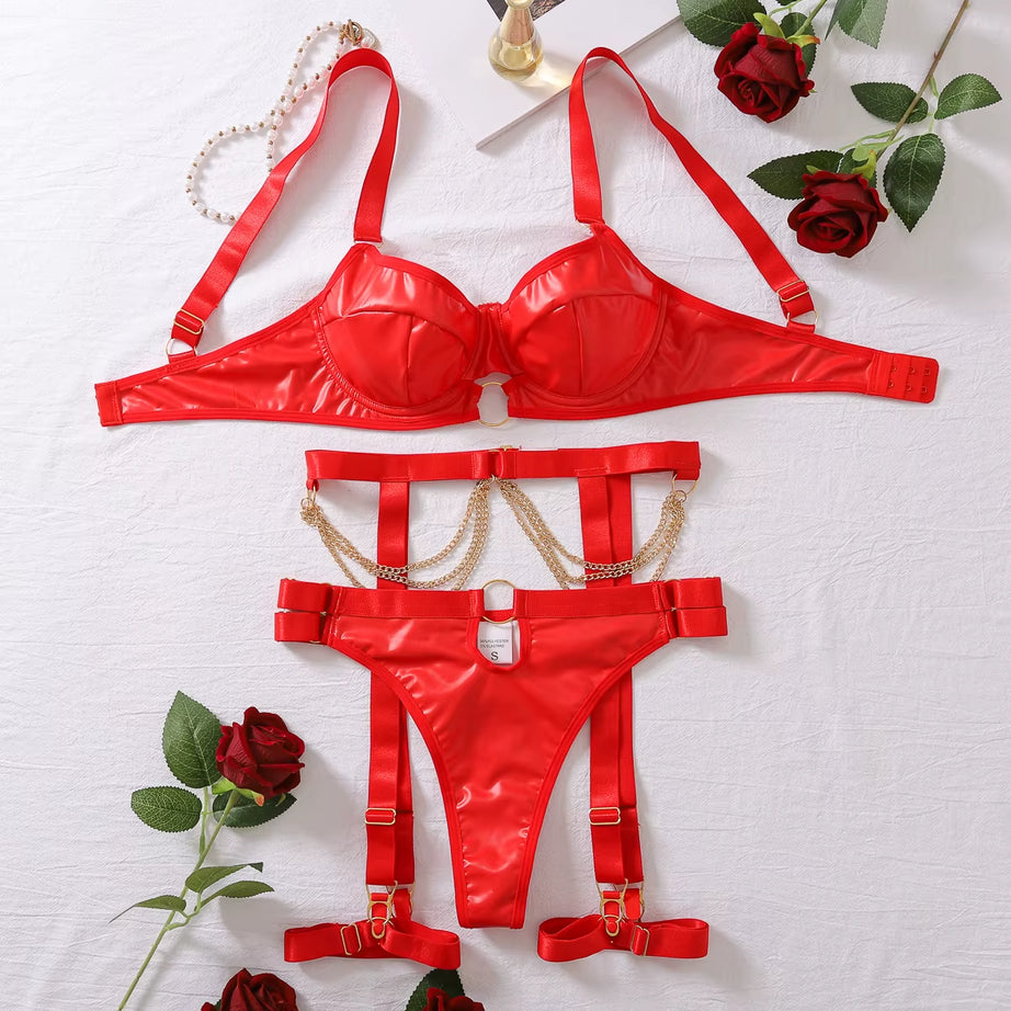 Nightclub Temptation Female Underwear Set with Belts and Straps Metal Chain Sexy Lingerie 4 Piece Sets Porne Clothing for Women